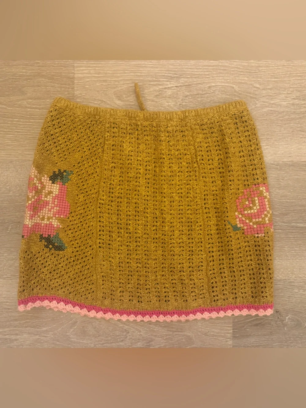 Spell Coastal Granny Mini Skirt Size S - Picture 3 of 3